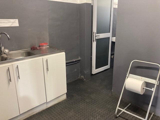To Let Commercial Property for Rent in North End Eastern Cape